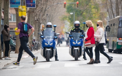 Dos agents de la Policia Municipal | Roger Benet